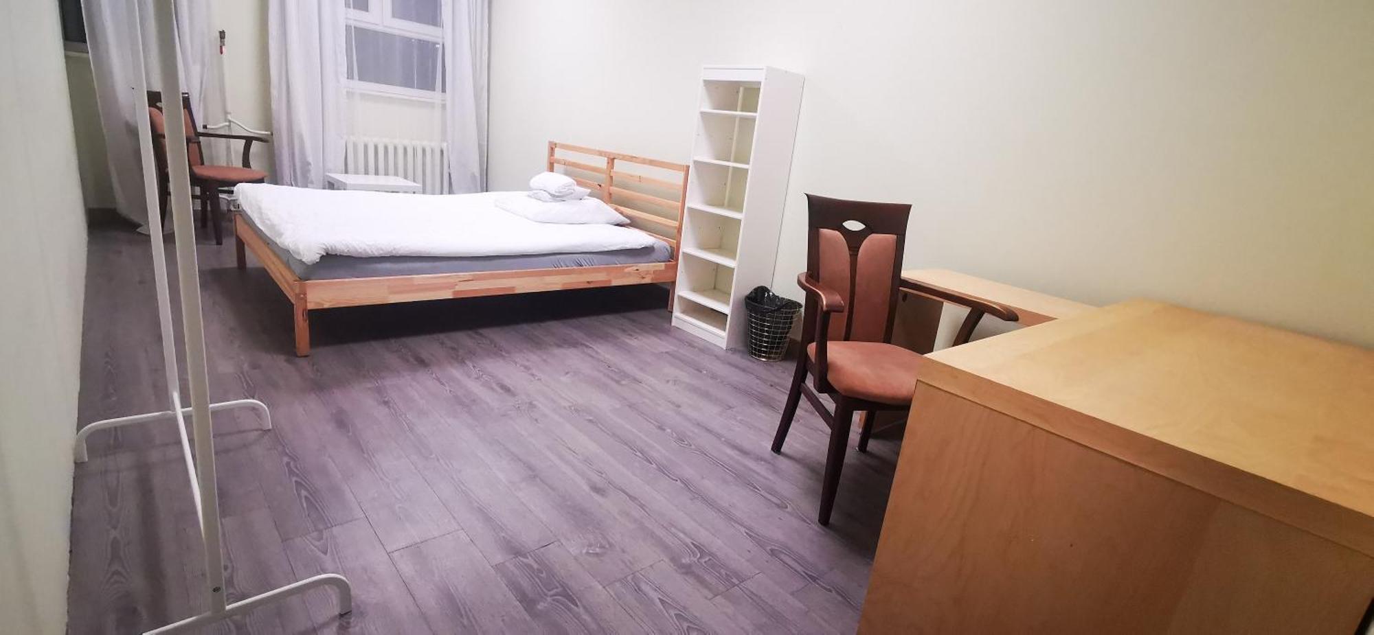 ורשה Hostel Powstaniec Wola - Private Rooms מראה חיצוני תמונה