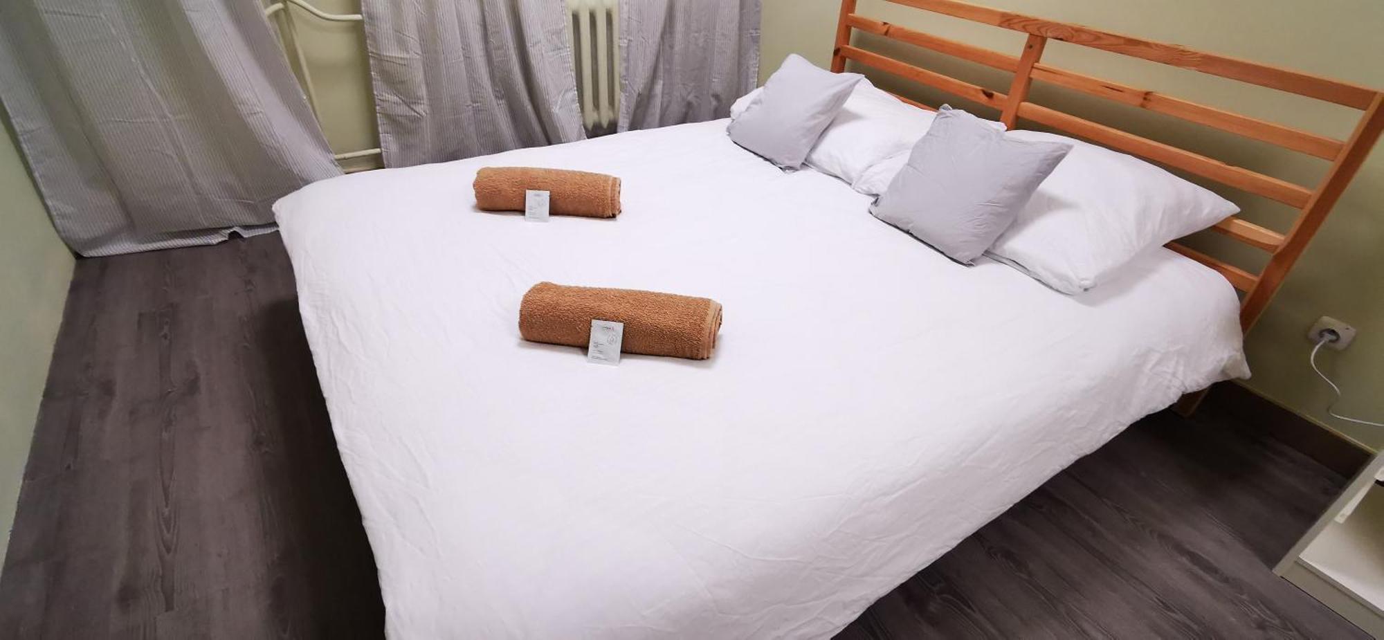 ורשה Hostel Powstaniec Wola - Private Rooms מראה חיצוני תמונה